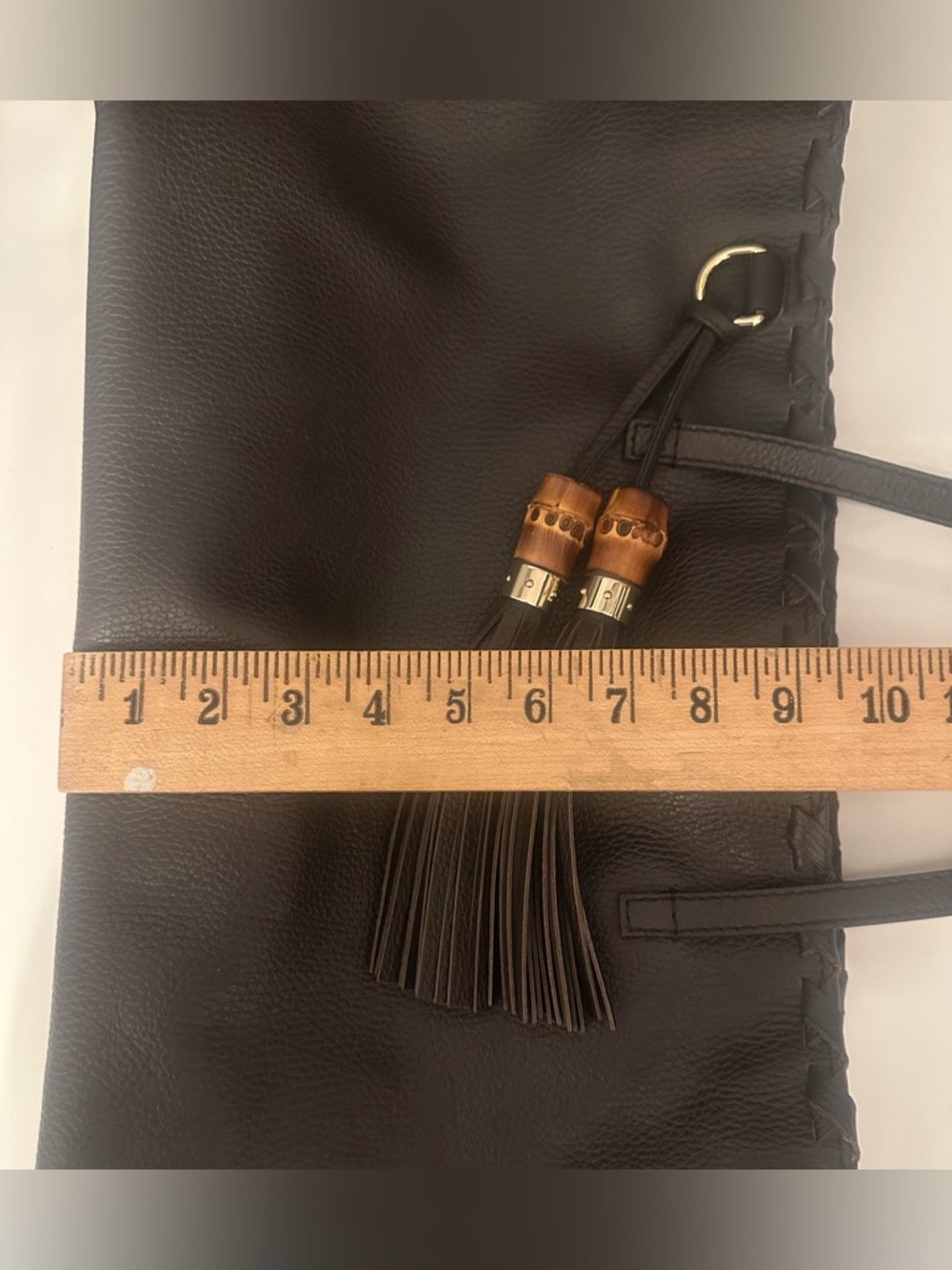 Gucci, brown leather tote with bamboo and tassels - Picture 16 of 16